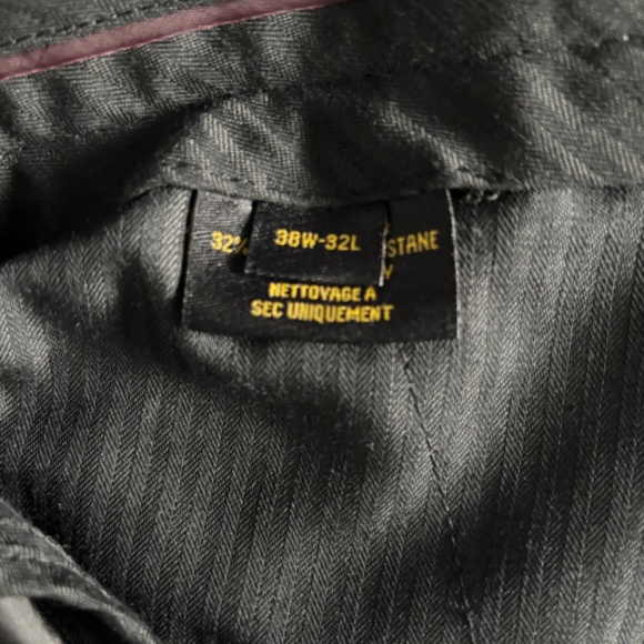 Suit - Picture 5 of 6